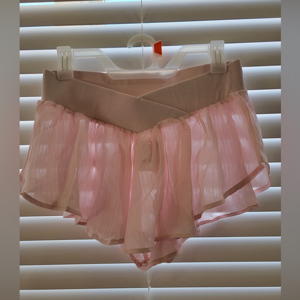 FREE PEOPLE
Pink Prima Shorts Size S